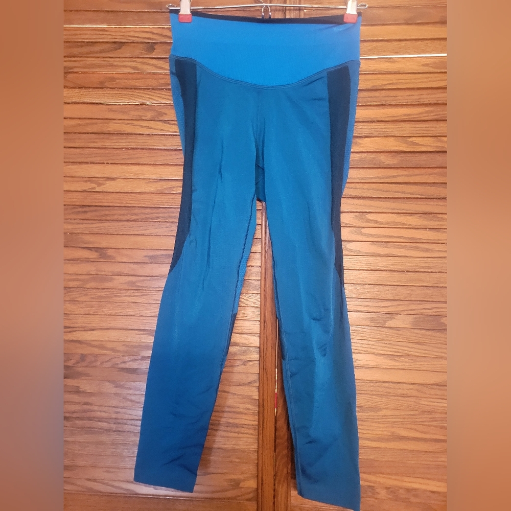 Lululemon Seamless Mesh High-Rise Training‎ Tights Color Pool Size 4 Possibly